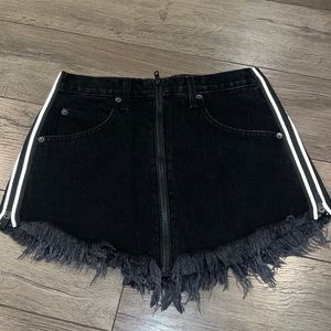 Carmar black and striped mini skirt!